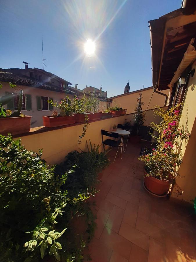 B&B La Casa Di Alice Φολίνιο Εξωτερικό φωτογραφία