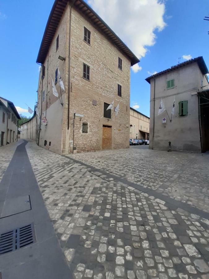 B&B La Casa Di Alice Φολίνιο Εξωτερικό φωτογραφία