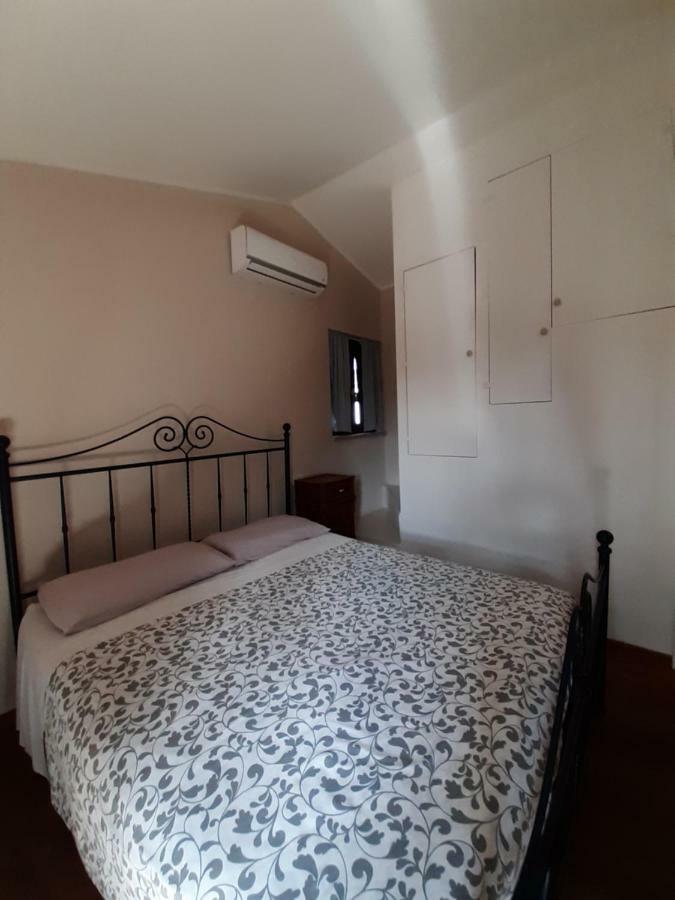 B&B La Casa Di Alice Φολίνιο Εξωτερικό φωτογραφία