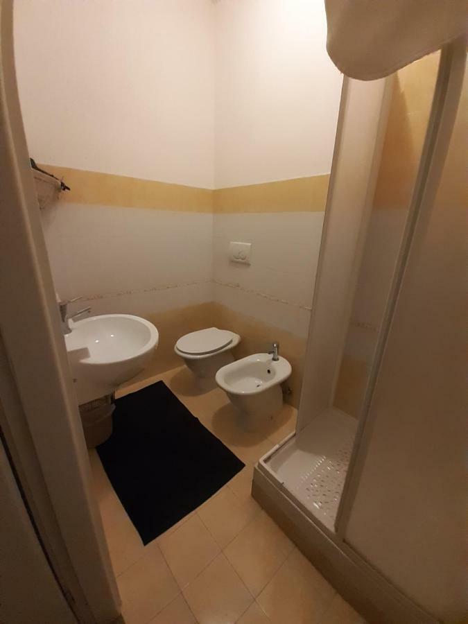 B&B La Casa Di Alice Φολίνιο Εξωτερικό φωτογραφία