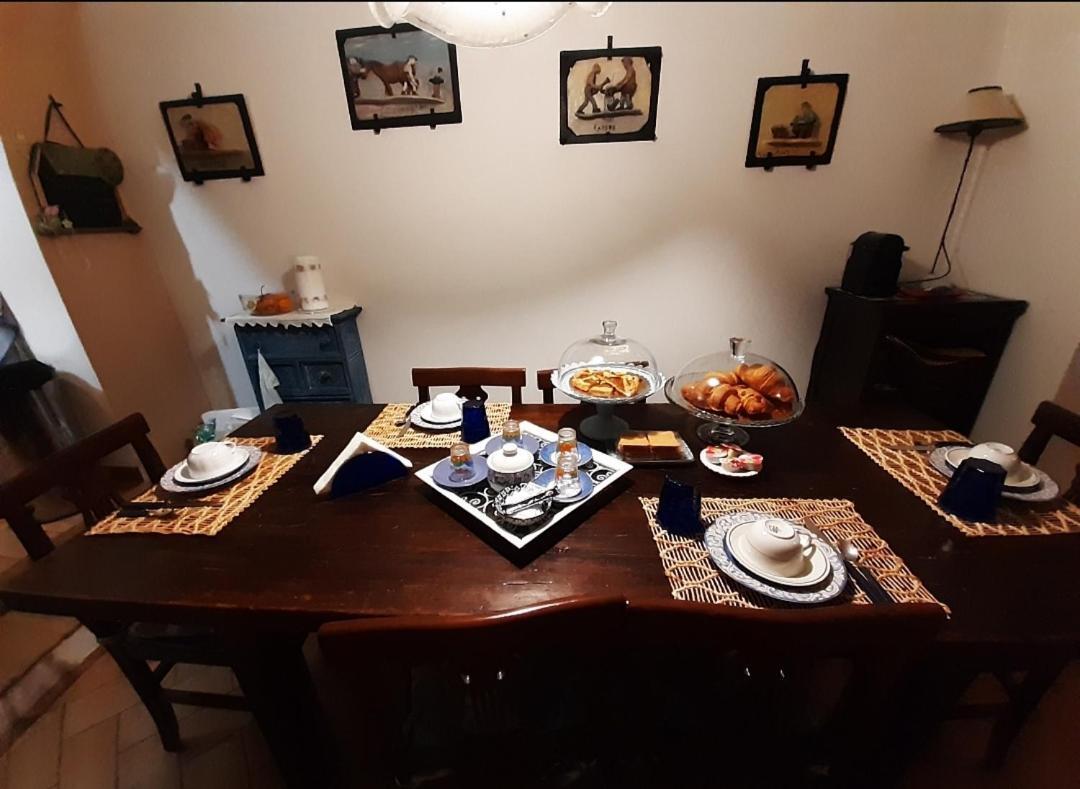 B&B La Casa Di Alice Φολίνιο Εξωτερικό φωτογραφία