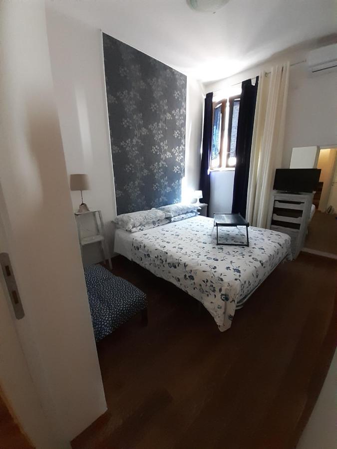 B&B La Casa Di Alice Φολίνιο Εξωτερικό φωτογραφία
